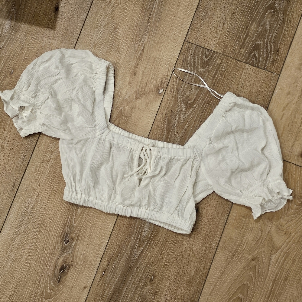 H&M white crop top